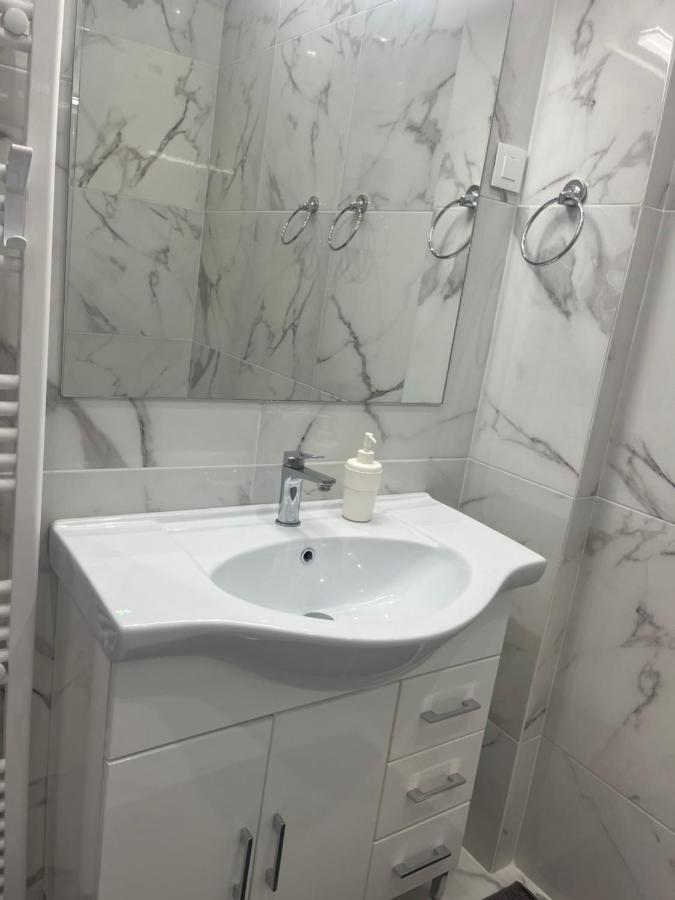 White Apartment Atenas Exterior foto